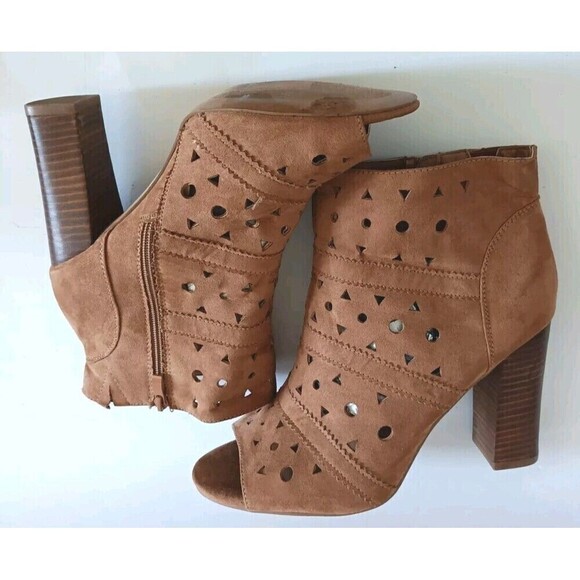 Torrid Boots Size 11 Cognac Cut-Out Perforated Peep Toe Heeled Booties Women’s - Picture 2 of 9